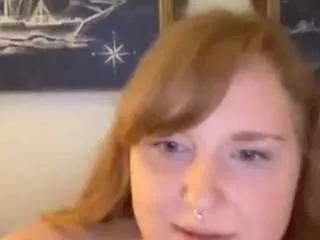 thickgingergoddess on CamSoda 