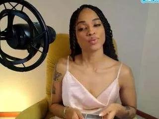tiaramace on CamSoda 