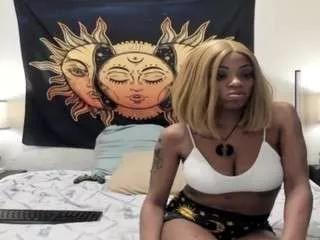 tokyodagoddess on CamSoda 