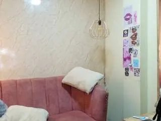 Offline tyana-b on CamSoda