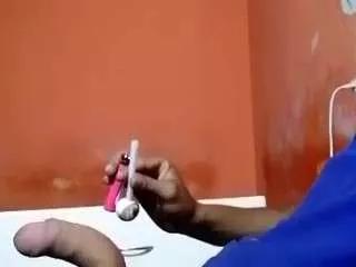 ulisesbanana on CamSoda 