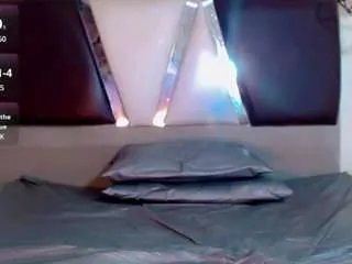 Freechat valentina-kiss on CamSoda