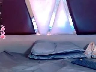 Freechat valentina-kiss on CamSoda