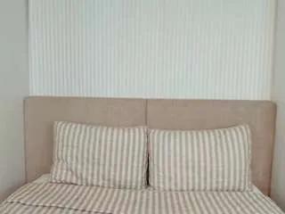 Freechat valerieferrer on CamSoda