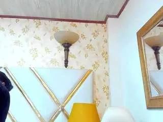 valkiraa on CamSoda 