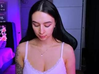 veronica-larson on CamSoda 