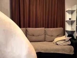 Freechat victorianguyen on CamSoda