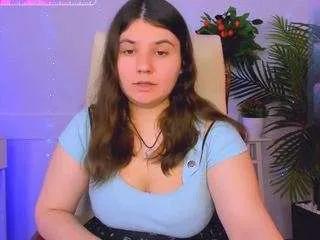 Freechat violashy on CamSoda