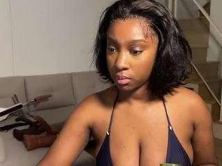 Offline violet6xft on CamSoda