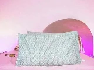 Offline violeta-evanz on CamSoda