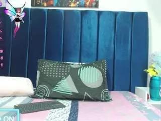 violeteevans on CamSoda 