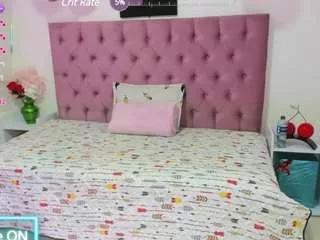 violeteevans on CamSoda 