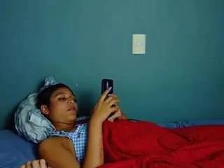 Freechat violetmia68 on CamSoda