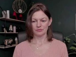 Freechat viviankiss on CamSoda