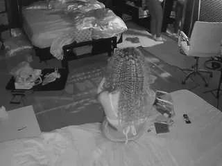 voyeurcam-baileybase-room on CamSoda 