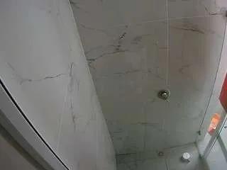 Freechat voyeurcam-casa-salsa-bathroom-10 on CamSoda