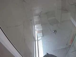 Freechat voyeurcam-casa-salsa-bathroom-10 on CamSoda