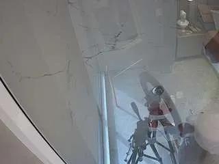 Freechat voyeurcam-casa-salsa-bathroom-10 on CamSoda