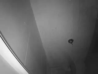 voyeurcam-casa-salsa-bathroom-10