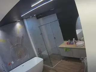 Freechat voyeurcam-casa-salsa-bathroom-4 on CamSoda