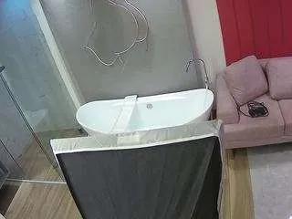 Freechat voyeurcam-casa-salsa-bathroom-5 on CamSoda