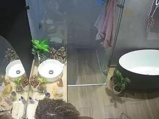 Freechat voyeurcam-casa-salsa-bathroom-6 on CamSoda