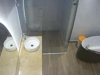 Freechat voyeurcam-casa-salsa-bathroom-6 on CamSoda