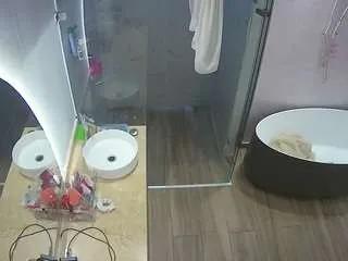 voyeurcam-casa-salsa-bathroom-6
