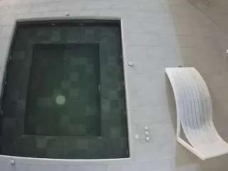 Freechat voyeurcam-casa-salsa-hottub-view on CamSoda