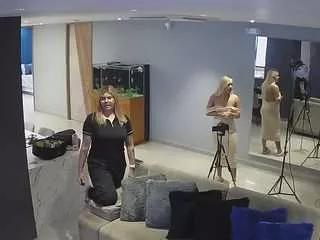 voyeurcam-casa-salsa-parlor on CamSoda 