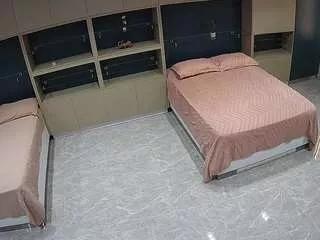 voyeurcam-casa-salsa-versus-room on CamSoda 