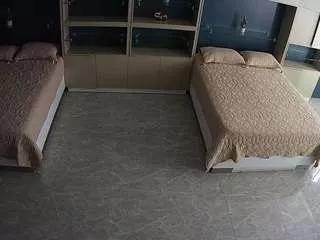 voyeurcam-casa-salsa-versus-room on CamSoda 