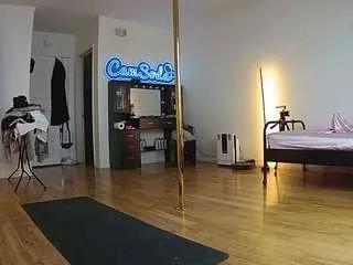 voyeurcam-celticiron-01 on CamSoda 