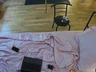 voyeurcam-celticiron-01 on CamSoda 