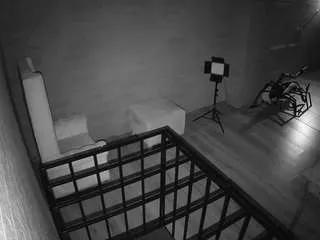 voyeurcam-jb-domination-2 on CamSoda 
