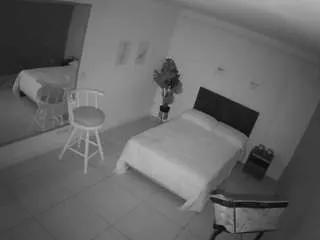 voyeurcam-jb-gloryhole on CamSoda 