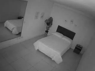 voyeurcam-jb-gloryhole on CamSoda 
