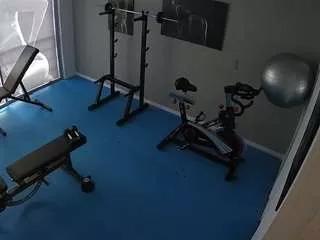 voyeurcam-jb-gym on CamSoda 