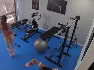 voyeurcam-jb-gym on CamSoda 