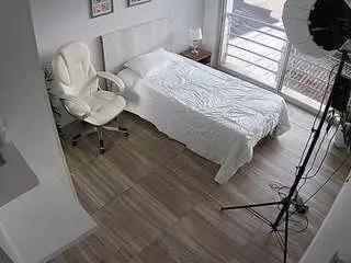 voyeurcam-jb-room-3 on CamSoda 