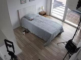 voyeurcam-jb-room-3 on CamSoda 