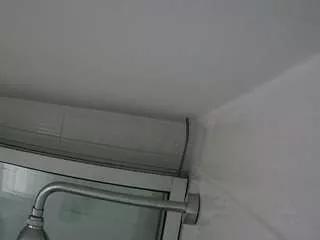 voyeurcam-jb-shower-1 on CamSoda 