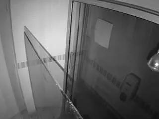 voyeurcam-jb-shower-1 on CamSoda 
