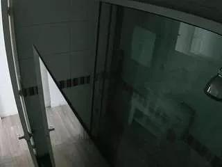 voyeurcam-jb-shower-1 on CamSoda 