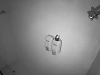 voyeurcam-jb-shower-11 on CamSoda 