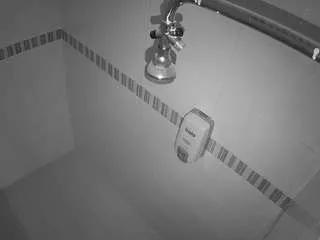 voyeurcam-jb-shower-16 on CamSoda 