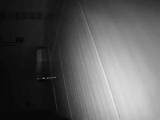 voyeurcam-jb-xfollow-shower on CamSoda 