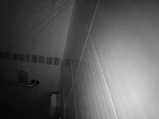 voyeurcam-jb-xfollow-shower on CamSoda 