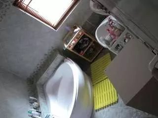 Offline voyeurcam-julmodels-bath-1st-2 on CamSoda