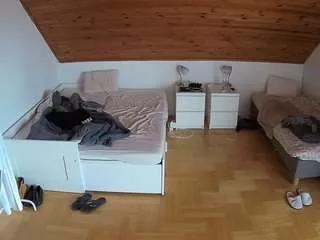 voyeurcam-julmodels-greybed-3 on CamSoda 